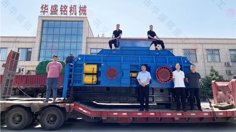 對輥移動制砂機